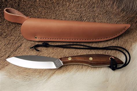 Its also tough enough to stand up to being worked hard. . Best canadian knives
